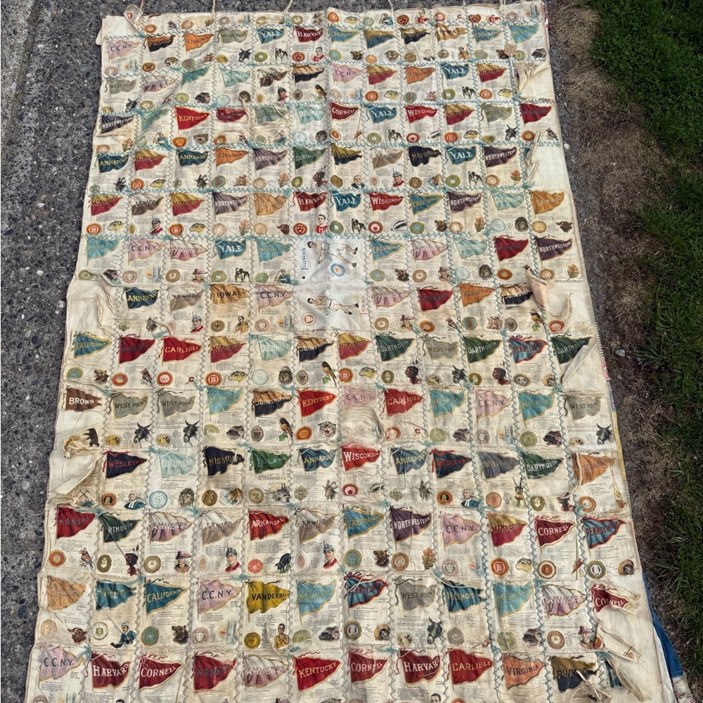 1920s Quilt‎ Made from 1900s Silk Cigarette Slips - Picture 6 of 16
